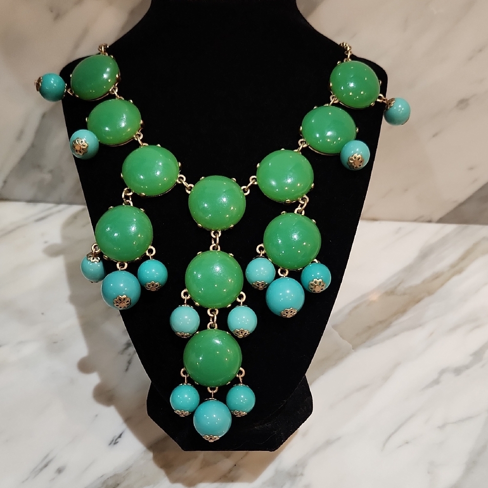 Elegant Green and Blue Statement Necklace
